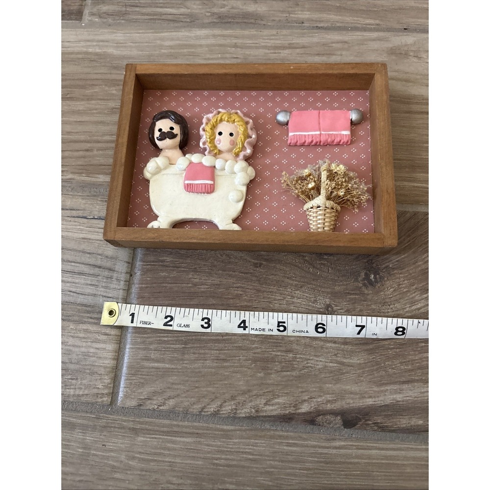 Vintage Old Bathroom Wall Plaque- Hand Painted,Hand Crafted- TAIWAN - Picture 5 of 6